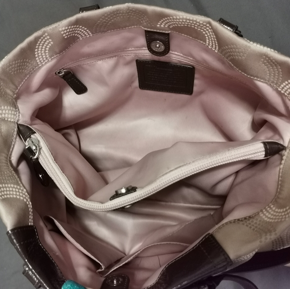 Coach purse - Picture 2 of 4